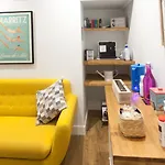 Aldamar בית הארחה